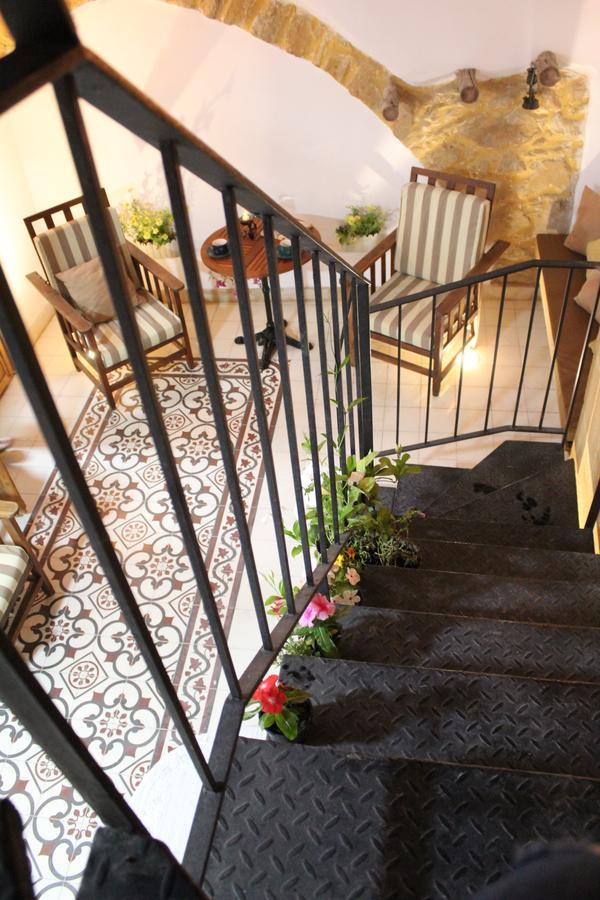Pedieos Guest House Нікосія Екстер'єр фото
