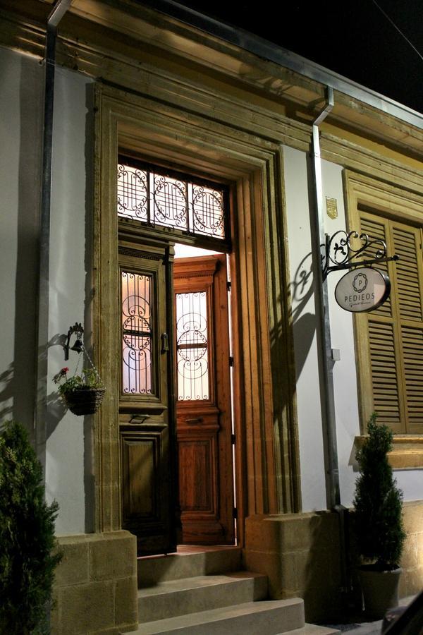 Pedieos Guest House Нікосія Екстер'єр фото